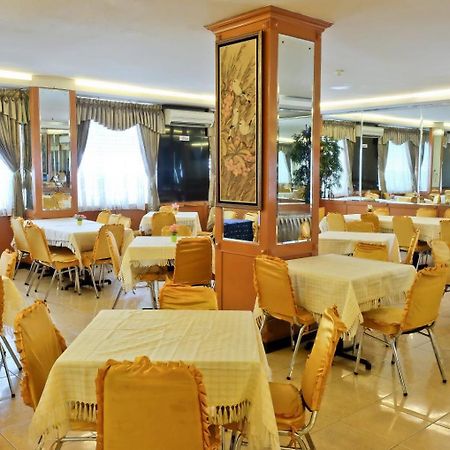 Plaza Hotel Harco Mangga Dua Jakarta Exterior foto
