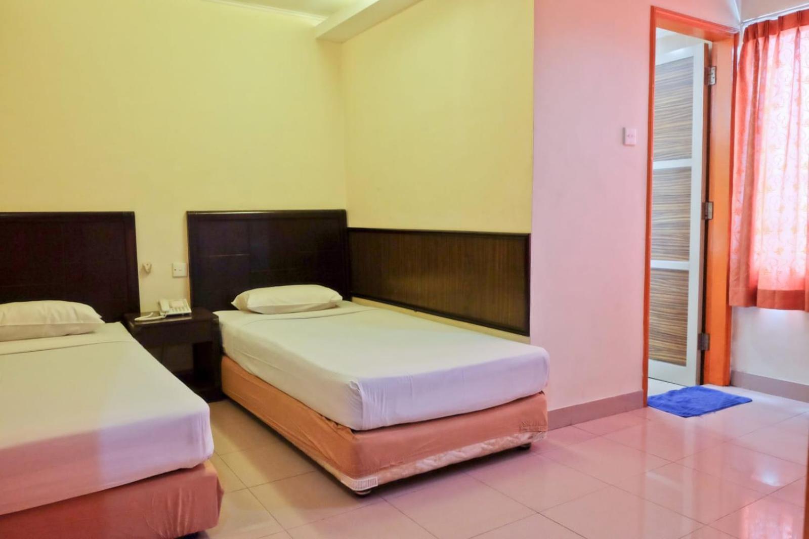 Plaza Hotel Harco Mangga Dua Jakarta Exterior foto
