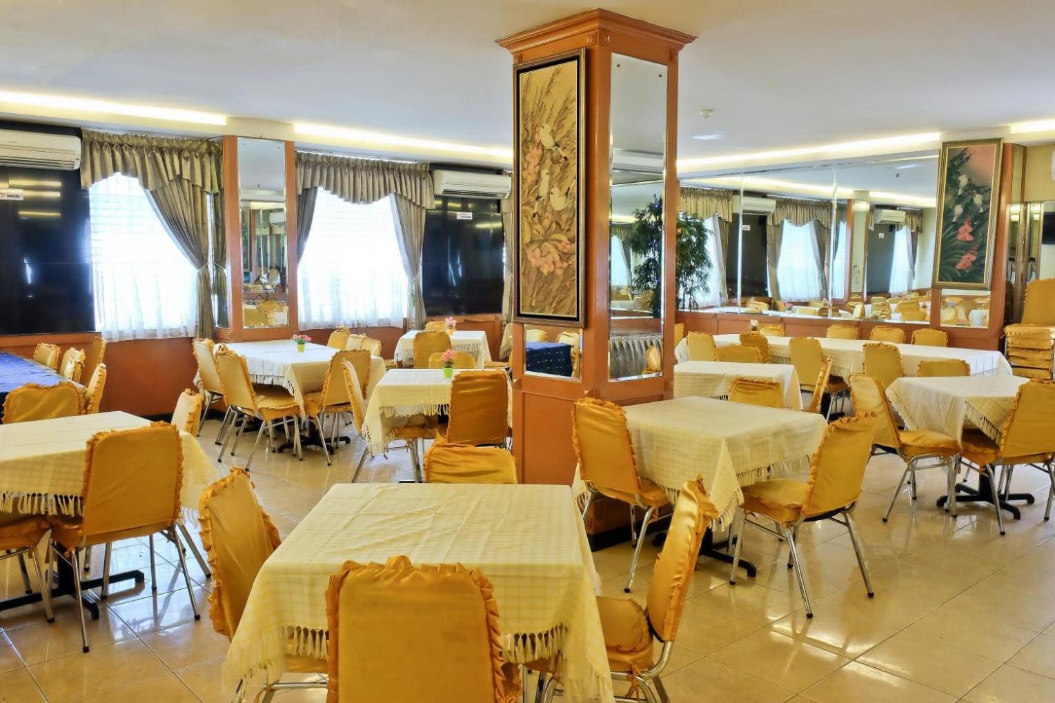Plaza Hotel Harco Mangga Dua Jakarta Exterior foto