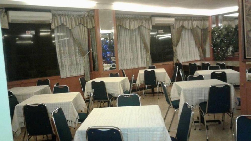 Plaza Hotel Harco Mangga Dua Jakarta Exterior foto