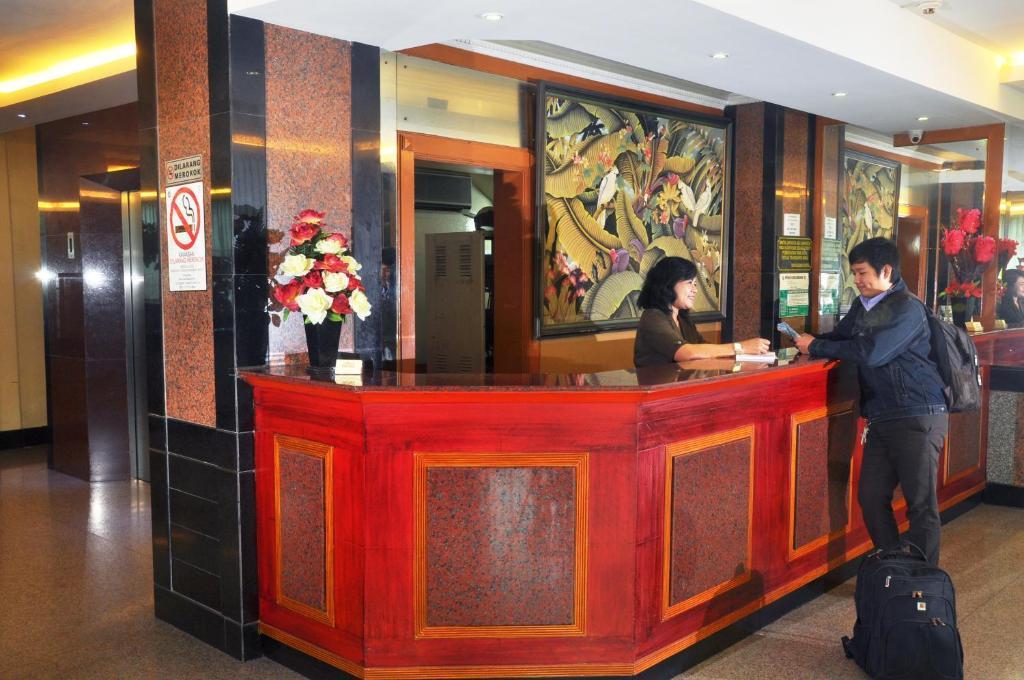 Plaza Hotel Harco Mangga Dua Jakarta Exterior foto