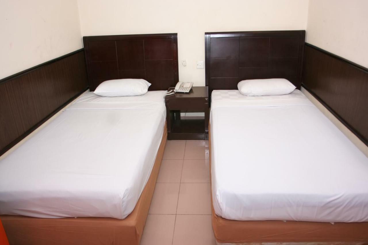 Plaza Hotel Harco Mangga Dua Jakarta Exterior foto
